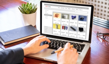 Retail & E-Commerce